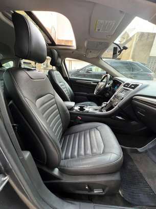 Ford fusion image 5