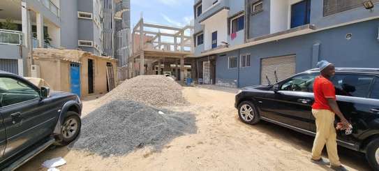 Terrain 157 m² à vendre Recasement Almadies image 1