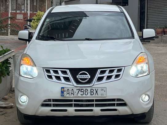 Nissan Rogue 2011 image 2