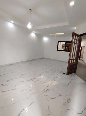 APPARTEMENT F3 À LOUER À NGOR ALMADIES image 2