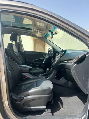 Hyundai Santafe 2017 image 8