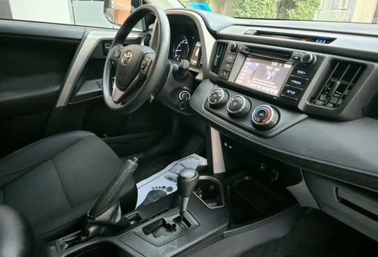 Toyota RAV 4 2017 - AWD image 7