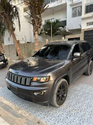 JEEP GRAND CHEROKEE image 6