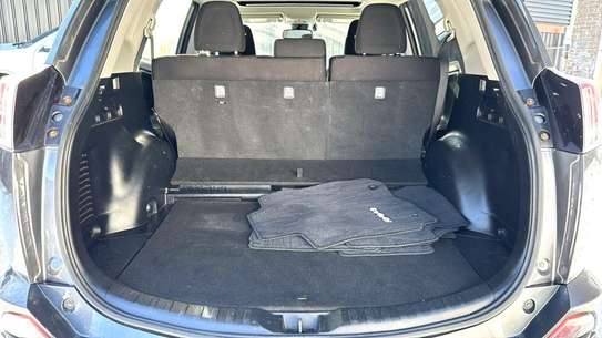 Toyota rav4 Hybride image 13