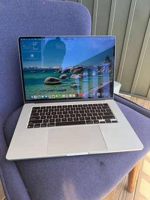 MacBook Air m4 15 pouces image 3
