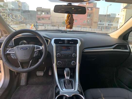 Ford Fusion image 6