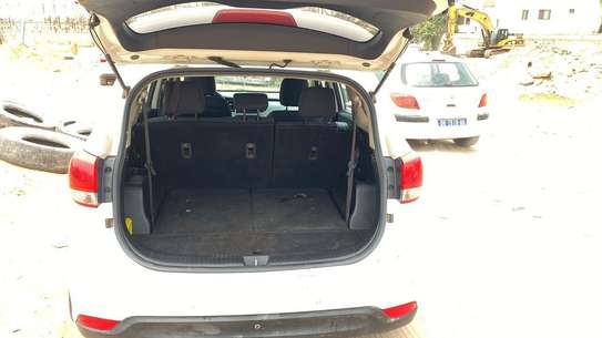 Location Kia Rondo 7 places image 2