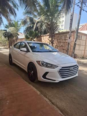HYUNDAI ÉLANTRA 2017 image 4
