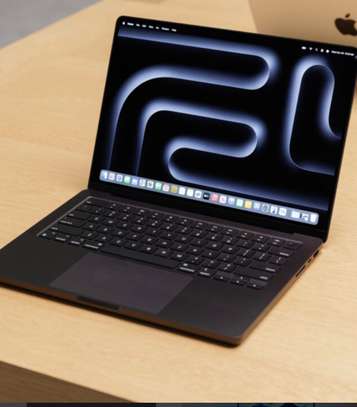 MacBook Pro M5 Max 16-inch image 2