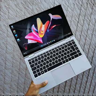 Hp elitebook  1030 G2 x360 core i7 image 2