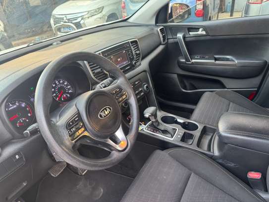 Kia image 11