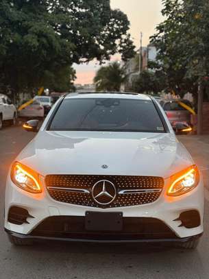 MERC3DES GLC 43 AMG  ANNÉE 2019 image 1
