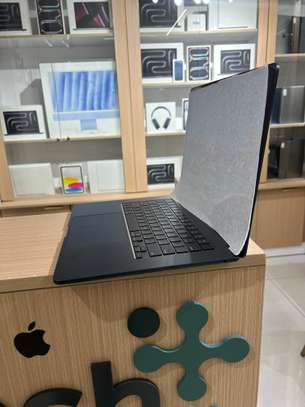 Macbook Air 2025 15 Pouces - M4 | 16GB RAM | 512 image 5