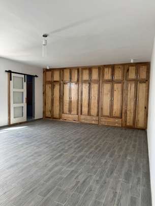 Loft 450 m2 image 5
