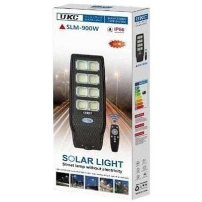 Lampadaire Solaire UKC SLM 900W avec support image 15