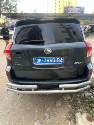 Toyota Rav 4 a louer image 4