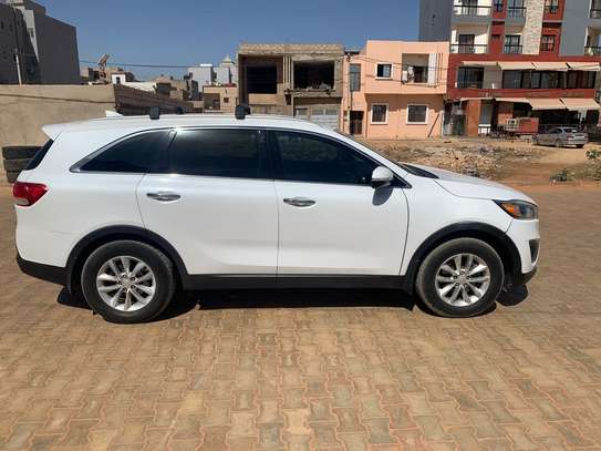 Kia Sorento 2017 image 2