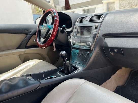 Toyota avensis image 6