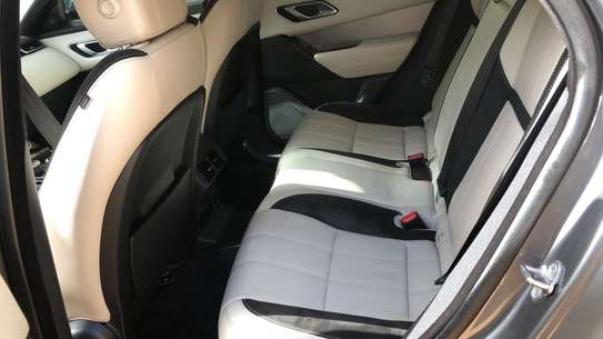 RANGE ROVER VELAR image 10