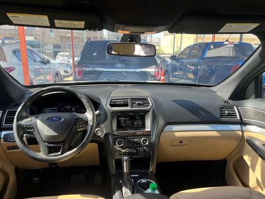 Ford explorer image 1