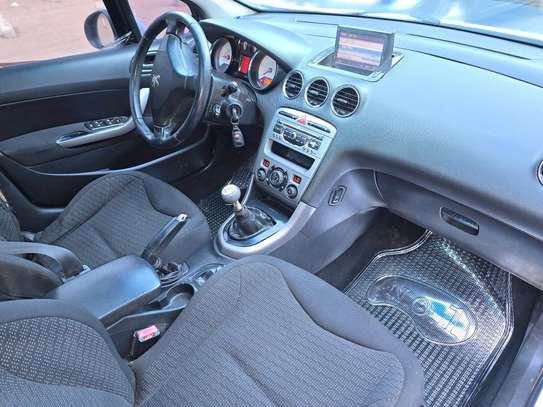 PEUGEOT 308 BREAK 7PLACES image 1
