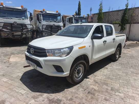 Toyota hulux 2026 image 3
