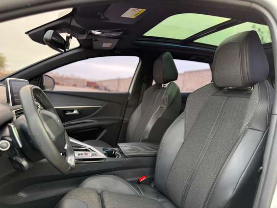Peugeot 3008 gt Line 2018 image 5