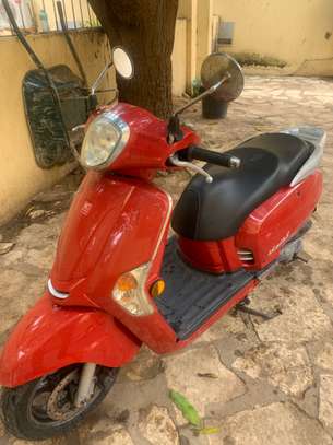 MOTO image 3