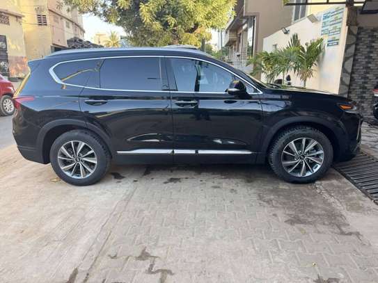 HYUNDAI SANTA FE 2019 image 10
