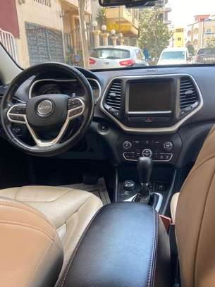 JEEP CHEROKEE LIMITED image 5