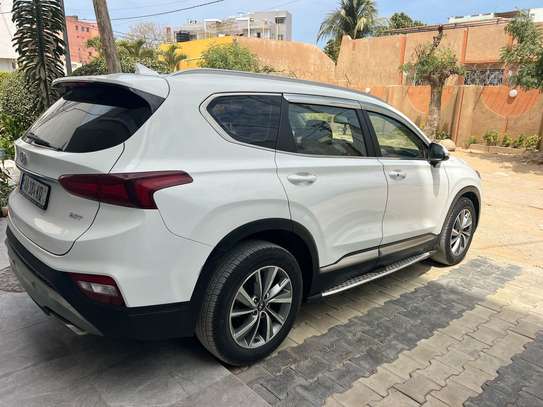 HYUNDAI SANTAFÉ 2018 image 9