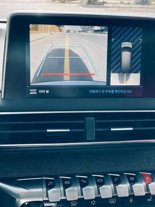 PEUGEOT 5008 / 2018 DIESEL image 11