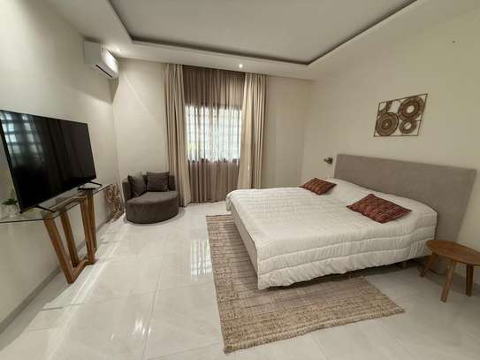 Appartement Meublé à Louer aux Plateaux image 3