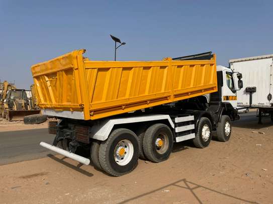 Camion Renault KERAX 400 12 Roues image 3