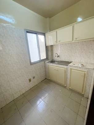 STUDIO F2 AUX MARISTES image 5