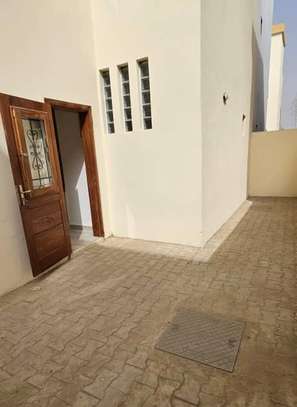 Villa à vendre F4 à Zac Mbao Cite Khalifa image 6