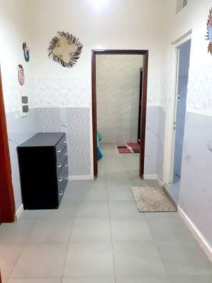 Levy, Apart F2 avec Cour Privé, spacieux, lumineux image 5