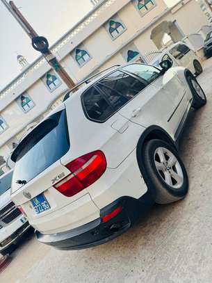 BMW X5 2010 image 5