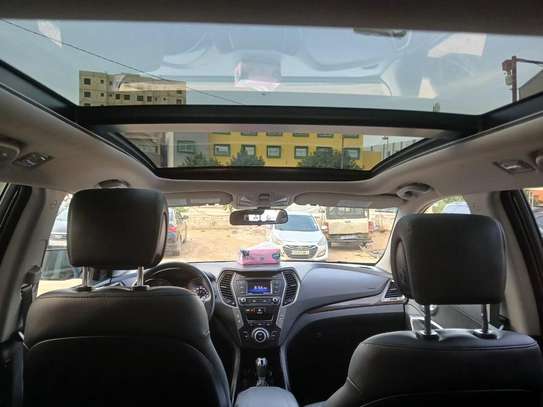 LOCATION HYUNDAI SANTA FE AUTOMATIQUE/ESSENCE image 6