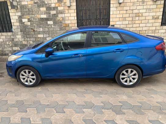 FORD FIESTA 2012 image 2