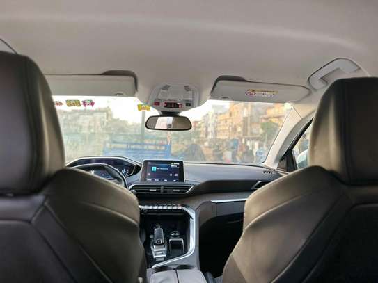Peugeot 3008 image 8
