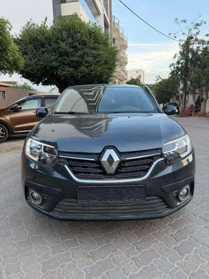 Renault symbol 2019 image 1
