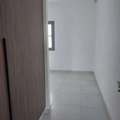 Appartement neuf à louer sur la corniche des Almadies image 9