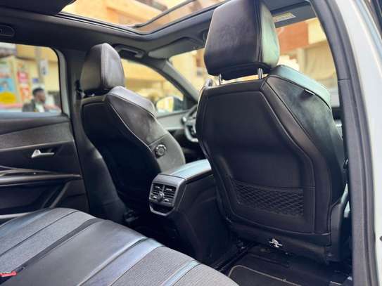 Peugeot 3008  2019 image 12
