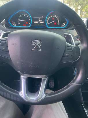 Peugeot 2008 2016 image 6