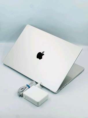 Vente MacBook Pro M4 image 3