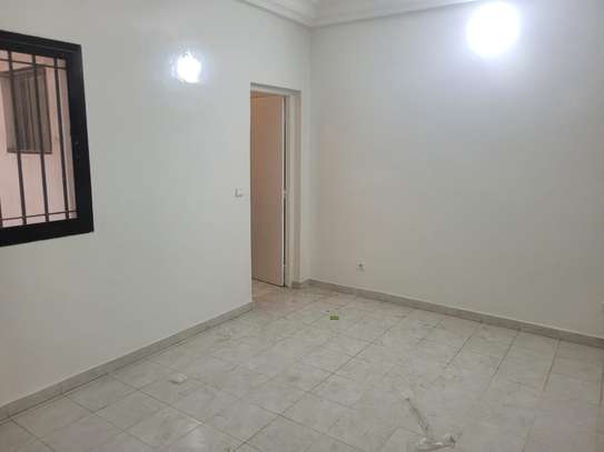 Trois chambres à louer par mois image 7
