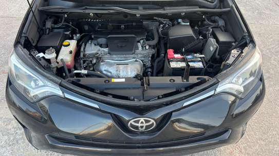 TOYOTA RAV4 (4x4) image 13