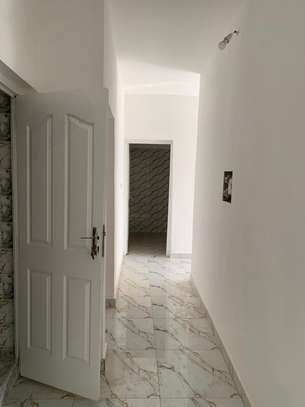 Appartement de 2ch a Sacre Coeur 3 VDN image 12