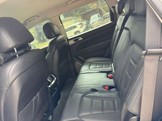 Rexton 2017 image 9